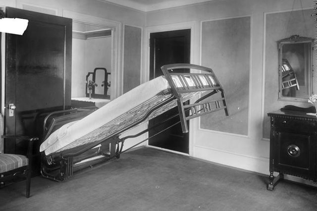 Murphy Bed in NYC, 1923.